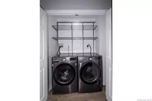 1100 Avalon St, Glen Cove, NY 11542 - Photo 5