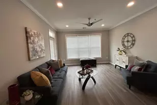 716 Charles Pond Dr, Coram, NY 11727 - Photo 7