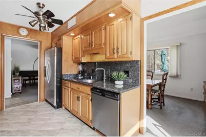 243 Heritage Hills Drive #B, Somers, NY 10589 - Photo 5