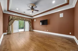 209 Windwatch Dr, Hauppauge, NY 11788 - Photo 19