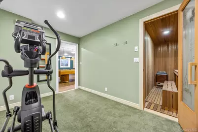 209 Windwatch Drive, Hauppauge, NY 11788 - Photo 43