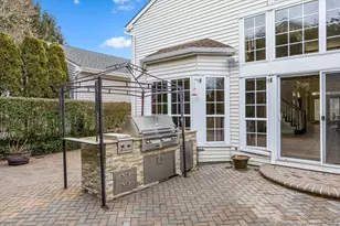 209 Windwatch Dr, Hauppauge, NY 11788 - Photo 49