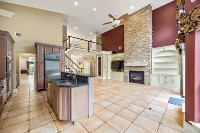 209 Windwatch Drive, Hauppauge, NY 11788 - Photo 15