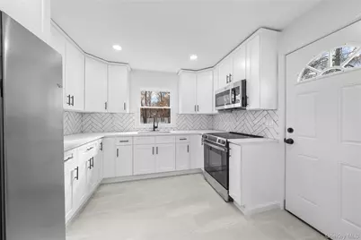 78 Carr Lane, Coram, NY 11727 - Photo 7