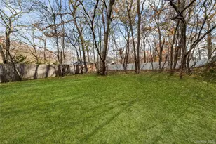 78 Carr Ln, Coram, NY 11727 - Photo 19