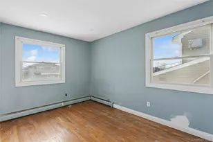 4274 Broadway, Island Park, NY 11558 - Photo 17