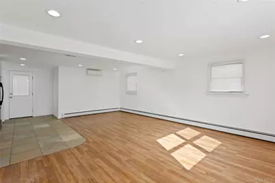 4274 Broadway, Island Park, NY 11558 - Photo 19