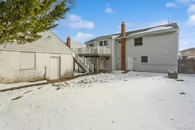 4274 Broadway, Island Park, NY 11558 - Photo 5