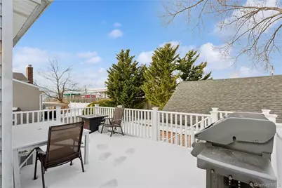 4274 Broadway, Island Park, NY 11558 - Photo 27