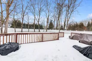 111 Cocks Ln, Locust Valley, NY 11560 - Photo 21