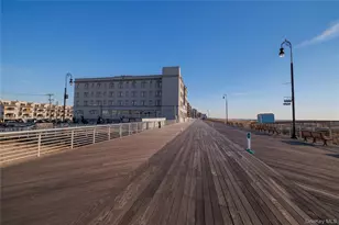 277 W Broadway, Long Beach, NY 11561 - Photo 29