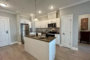 75 E Hoffman Ave, Lindenhurst, NY 11757 - Photo 3