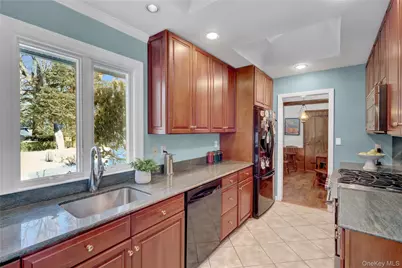 5 Cedar Lane, Setauket, NY 11733 - Photo 11