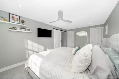 456 48th Street, Lindenhurst, NY 11757 - Photo 21