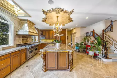 10 Hemlock Drive, Great Neck, NY 11024 - Photo 21