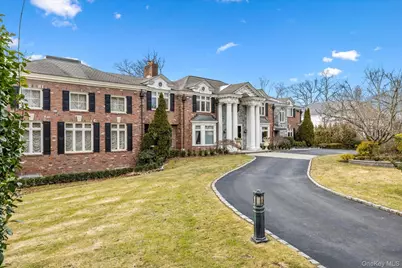 10 Hemlock Drive, Great Neck, NY 11024 - Photo 3