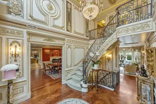 10 Hemlock Dr, Great Neck, NY 11024 - Photo 5