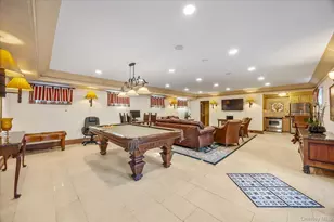 10 Hemlock Dr, Great Neck, NY 11024 - Photo 31