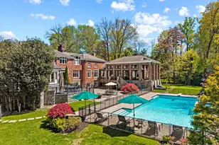 10 Hemlock Dr, Great Neck, NY 11024 - Photo 41