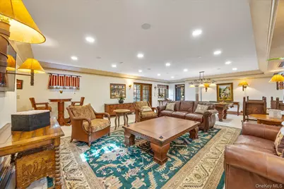 10 Hemlock Drive, Great Neck, NY 11024 - Photo 31