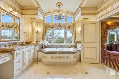 10 Hemlock Drive, Great Neck, NY 11024 - Photo 27