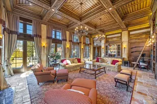 10 Hemlock Dr, Great Neck, NY 11024 - Photo 15