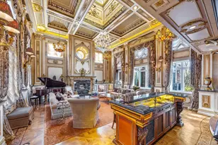 10 Hemlock Dr, Great Neck, NY 11024 - Photo 9