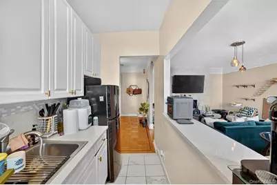 219 Bronx River Road #4N, Yonkers, NY 10704 - Photo 9