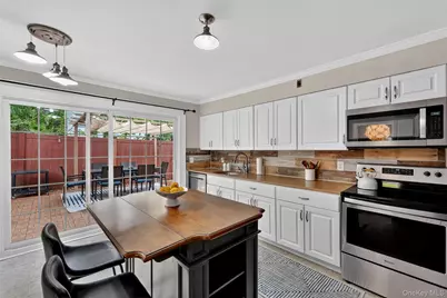 14 Caterson Terrace, Hartsdale, NY 10530 - Photo 11