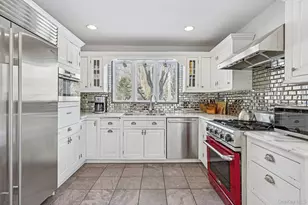 56 Hewitt Ave, Bronxville, NY 10708 - Photo 11