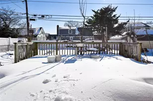 25 Westbury Ave, Plainview, NY 11803 - Photo 31