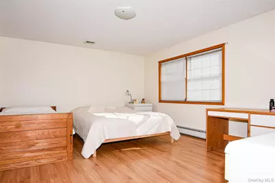 25 Westbury Avenue, Plainview, NY 11803 - Photo 27