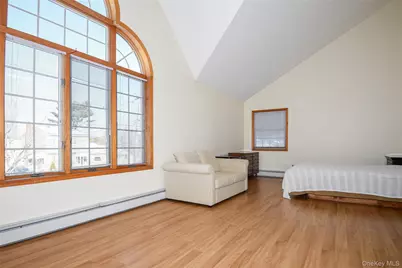 25 Westbury Avenue, Plainview, NY 11803 - Photo 21