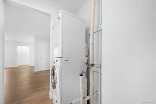 96 Artist Lake Dr, Middle Island, NY 11953 - Photo 33