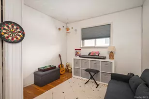 7 Stein St, Valley Stream, NY 11580 - Photo 11