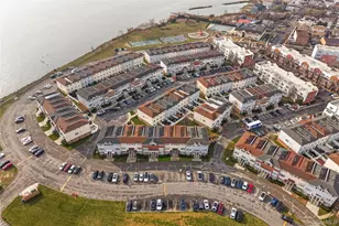 169 Surf Dr, Bronx, NY 10473 - Photo 31