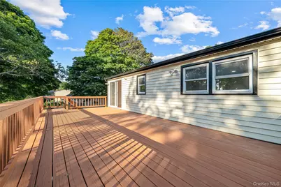 92 Washington Avenue, Deer Park, NY 11729 - Photo 29