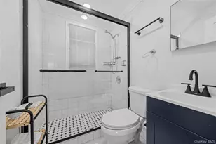 92 Washington Ave, Deer Park, NY 11729 - Photo 17