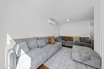 92 Washington Avenue, Deer Park, NY 11729 - Photo 9