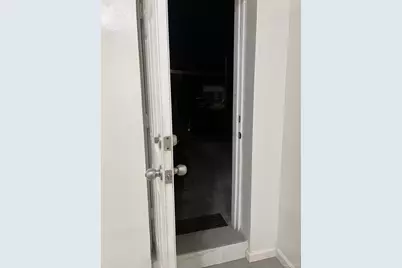 102-51 Jamaica Avenue, Richmond Hill, NY 11418 - Photo 15