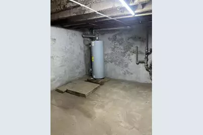 102-51 Jamaica Avenue, Richmond Hill, NY 11418 - Photo 9