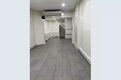 102-51 Jamaica Avenue, Richmond Hill, NY 11418 - Photo 5