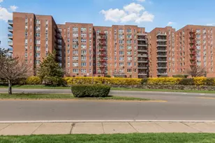 245 Rumsey Rd, Yonkers, NY 10701 - Photo 9