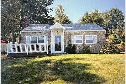 7 Staubitz Avenue, Pearl River, NY 10965 - Photo 1