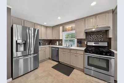 7 Staubitz Avenue, Pearl River, NY 10965 - Photo 17