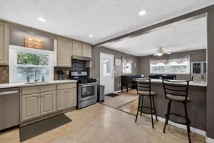 7 Staubitz Ave, Pearl River, NY 10965 - Photo 13