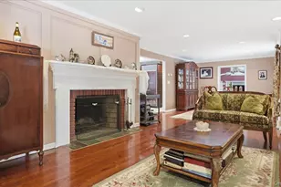 1 Tracklot Rd, Nissequogue, NY 11780 - Photo 3