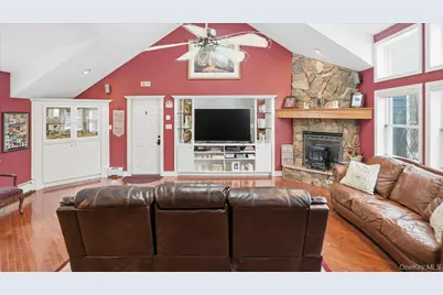 1 Tracklot Road, Nissequogue, NY 11780 - Photo 17