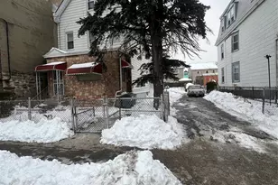 838 E 226th St, Bronx, NY 10466 - Photo 5