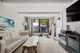 4626 Concord Ave, Great Neck, NY 11020 - Photo 7